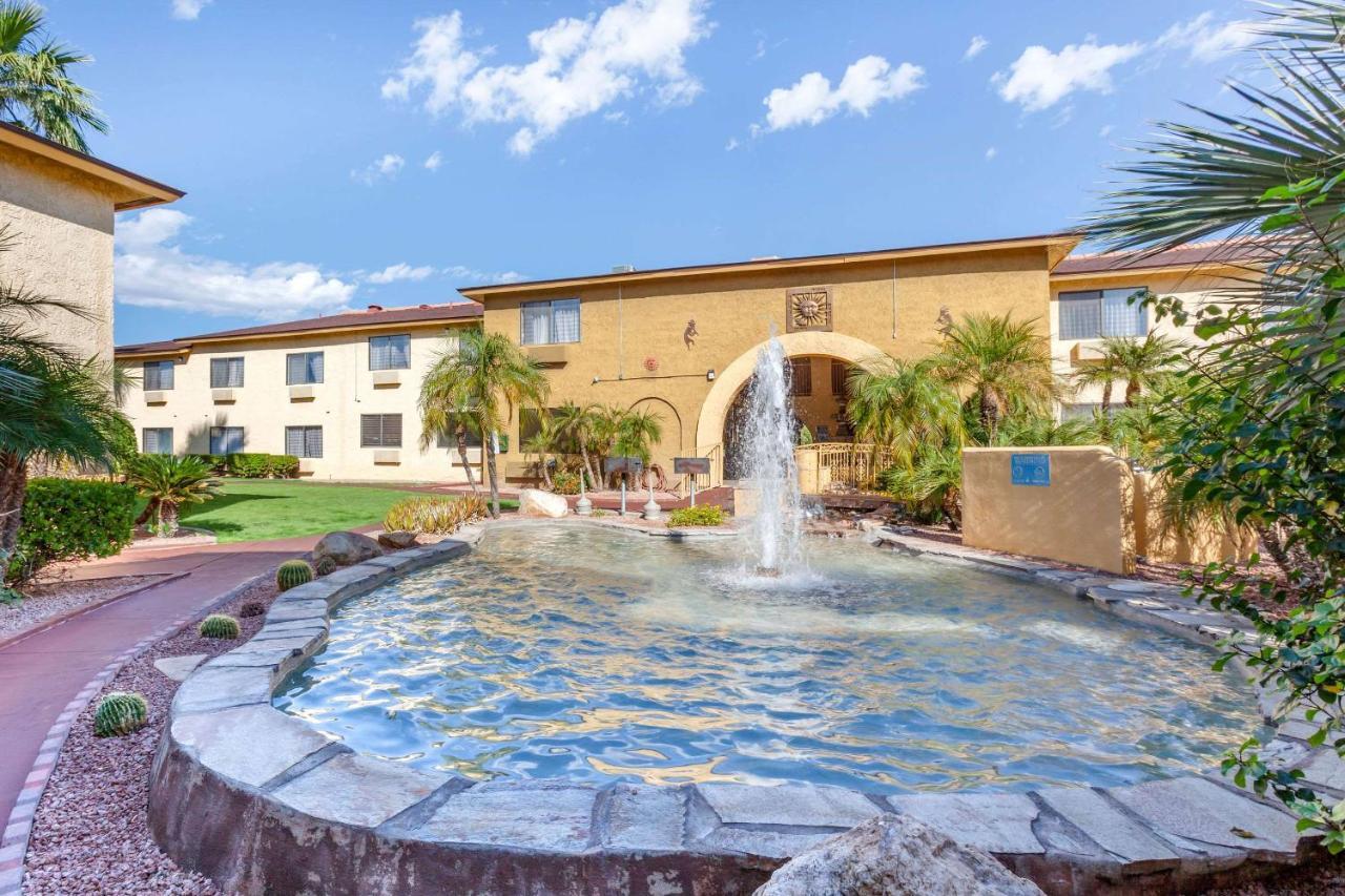 Laquinta Inn Phoenix - Arcadia Екстер'єр фото